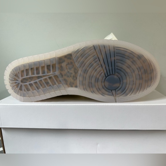 NIB Nike Air Jordan 1 Low SNKRS Day 2021 | Size 7.5W - Picture 6 of 9